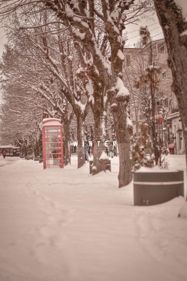 Relax Inn Korce Exterior foto